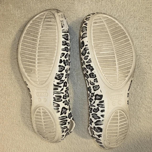 Crocs Kadee Snow Leopard Sling-back Ballet Flats size 7 - Picture 9 of 10